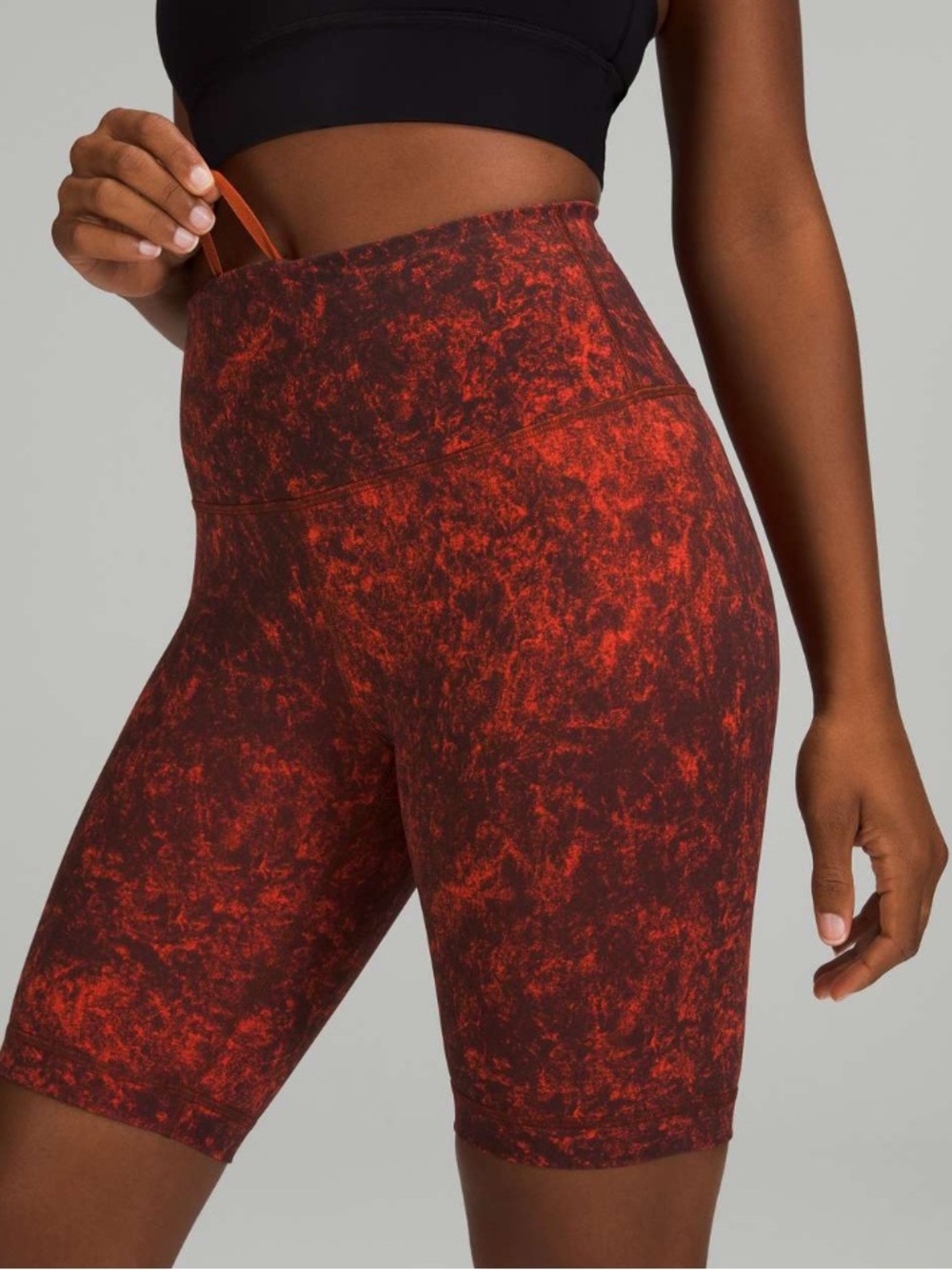 Lululemon Wunder Train High-Rise Short 8"